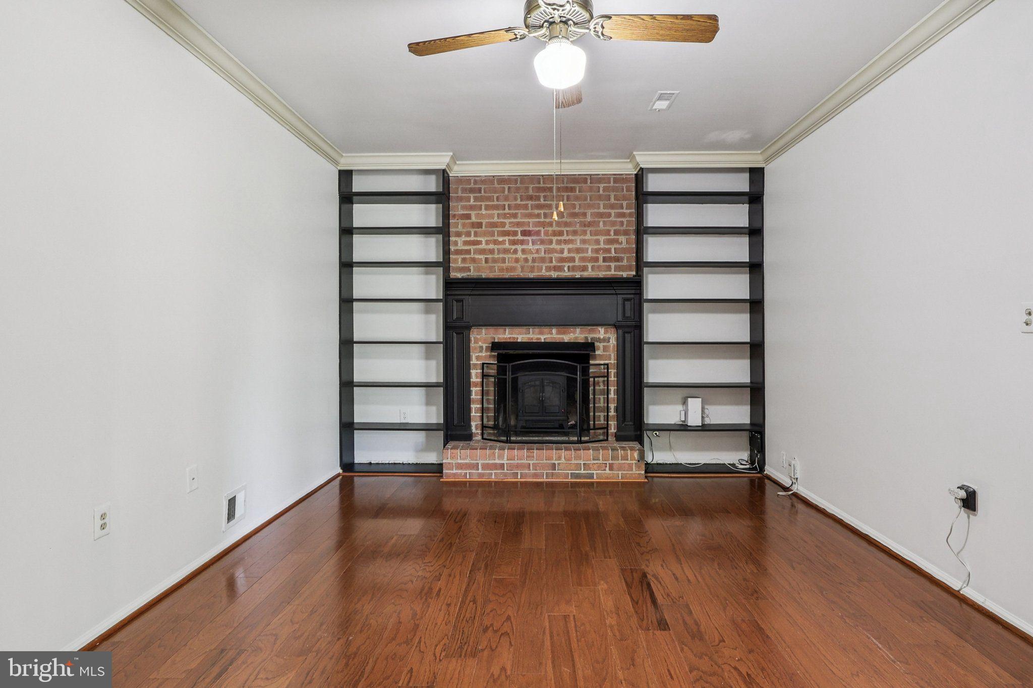 8933 Rolling Road Manassas, VA 20110 - Photo 7 of 67 Gallery Image 7