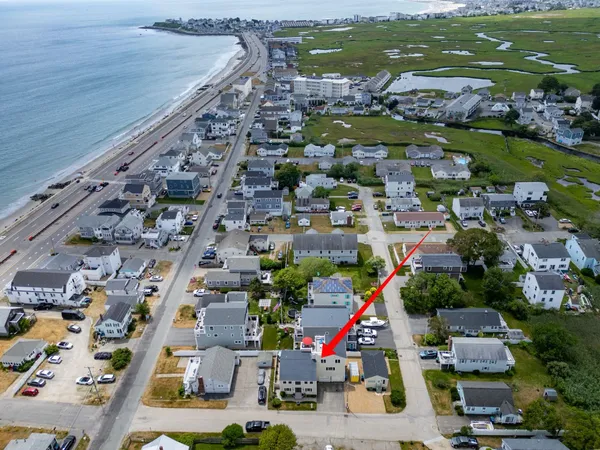 $1,100,000 | 7 Redman Street, Hampton, NH 03842