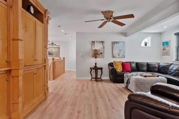 $1,100,000 | 7 Redman Street, Hampton, NH 03842
