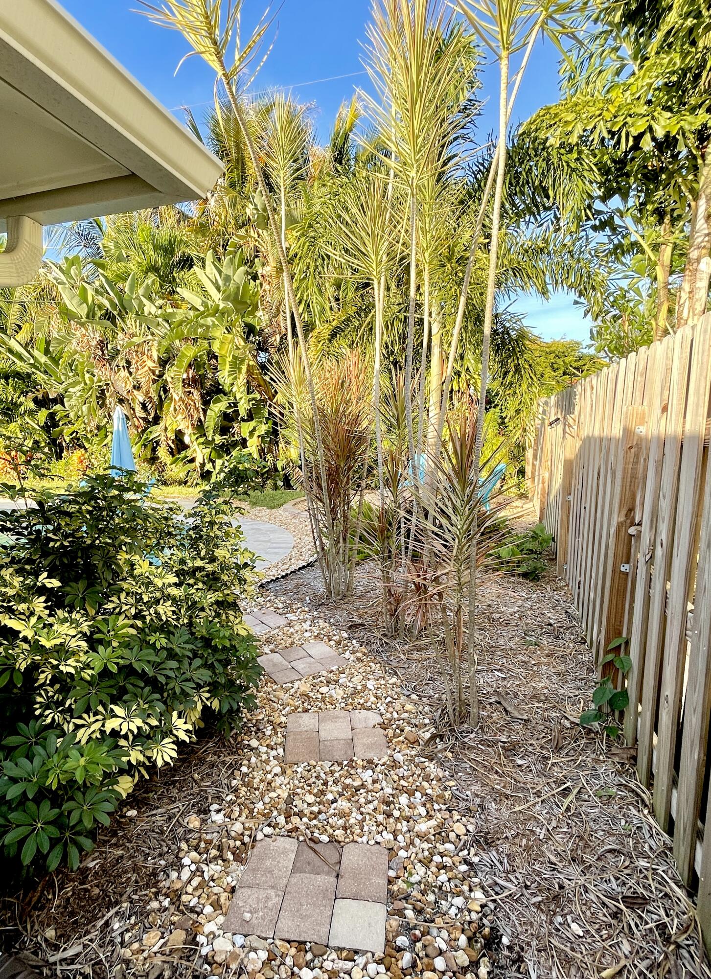 103 East Riverside Drive Jupiter, FL 33469 - Photo 39 of 66 Photo Nov 26, 3 59 11 PM