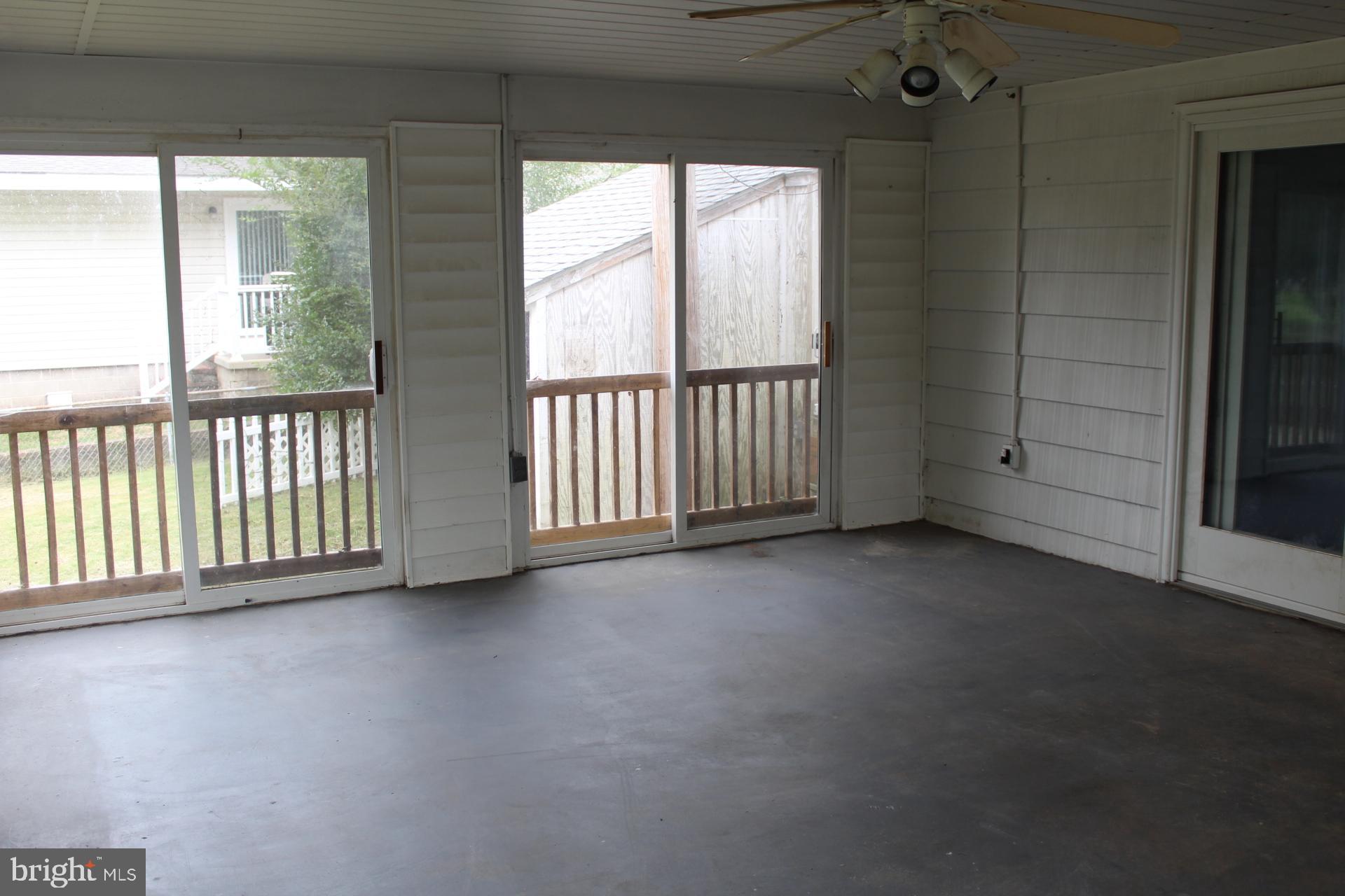 772 South Old Mill Road Dover, DE 19901 - Photo 19 of 28 Enclosed porch