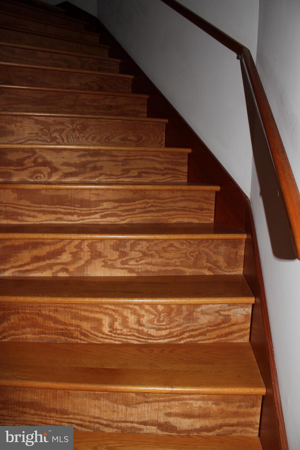 201 Hunters Road Washington, VA 22747 - Photo 13 of 30 Solid wood stairs invite you to the Master Suite