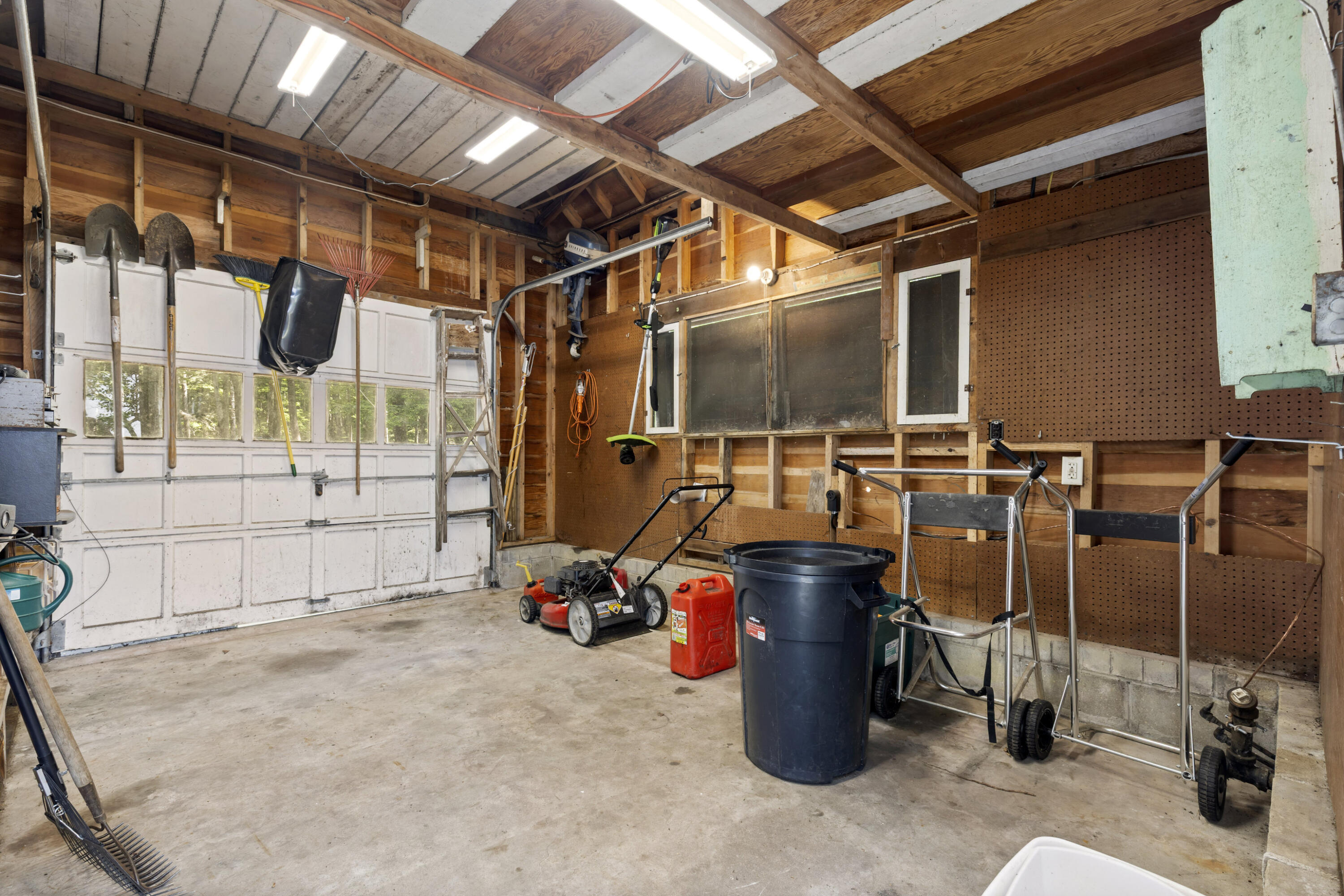 5002 Herring Grove Road Arcadia, MI 49613 - Photo 44 of 47 0S5A9068
