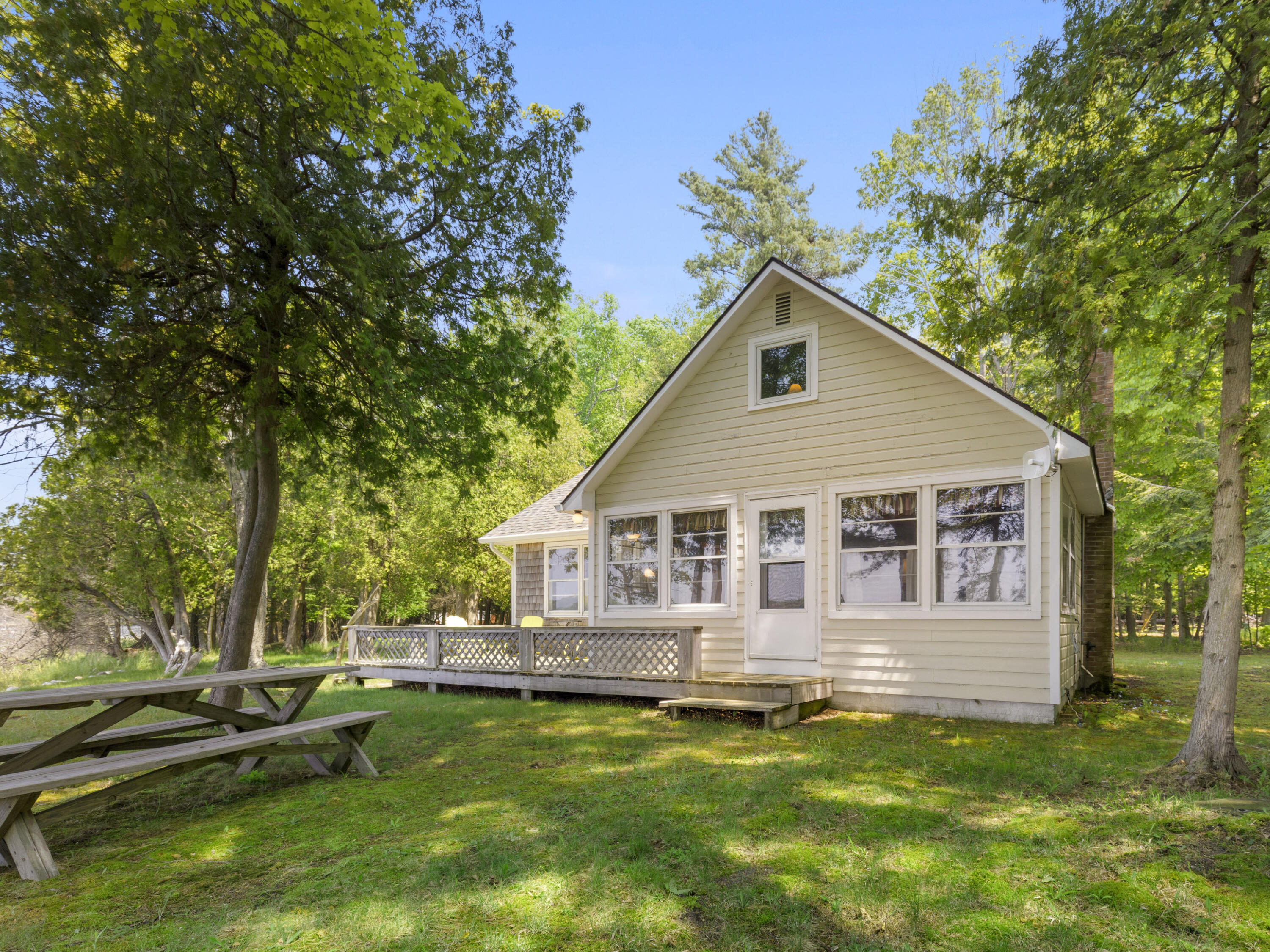 5002 Herring Grove Road Arcadia, MI 49613 - Photo 8 of 47 0S5A9018