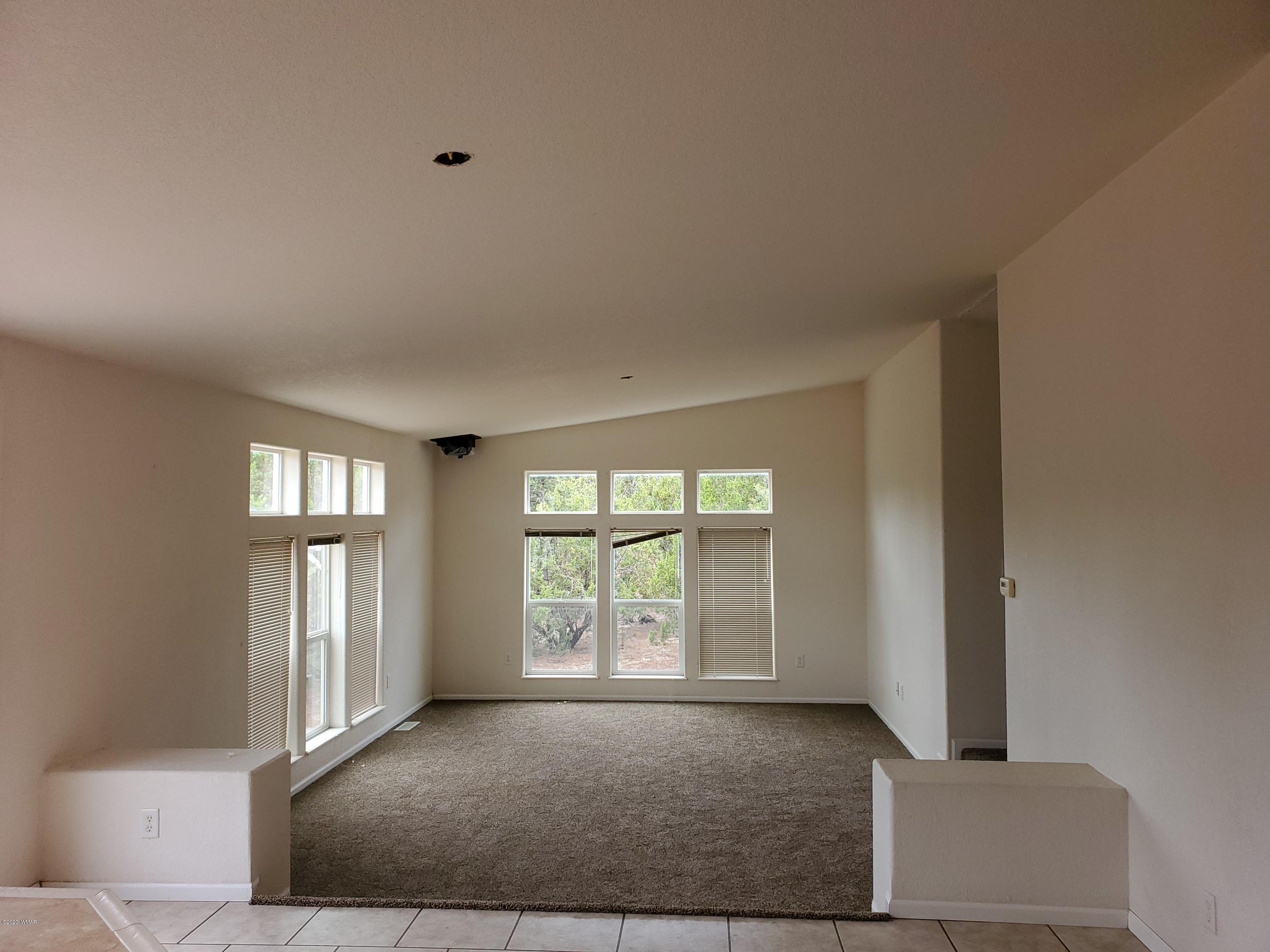 48 County Road Vernon, AZ 85940 - Photo 8 of 26