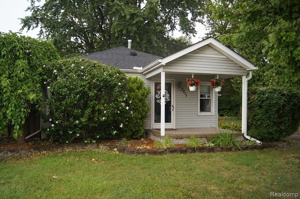 3211 Crooks Road Rochester Hills, MI 48309 - Photo 2 of 18
