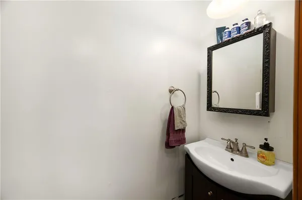 $249,900 | 430 Flower Street, Grove City, PA 16127