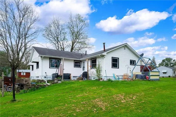 $249,900 | 430 Flower Street, Grove City, PA 16127