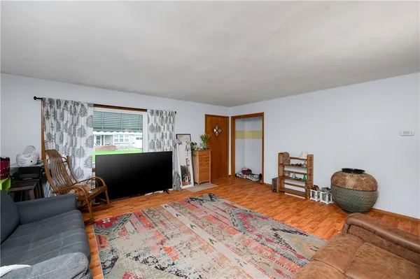 $249,900 | 430 Flower Street, Grove City, PA 16127