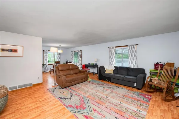 $249,900 | 430 Flower Street, Grove City, PA 16127