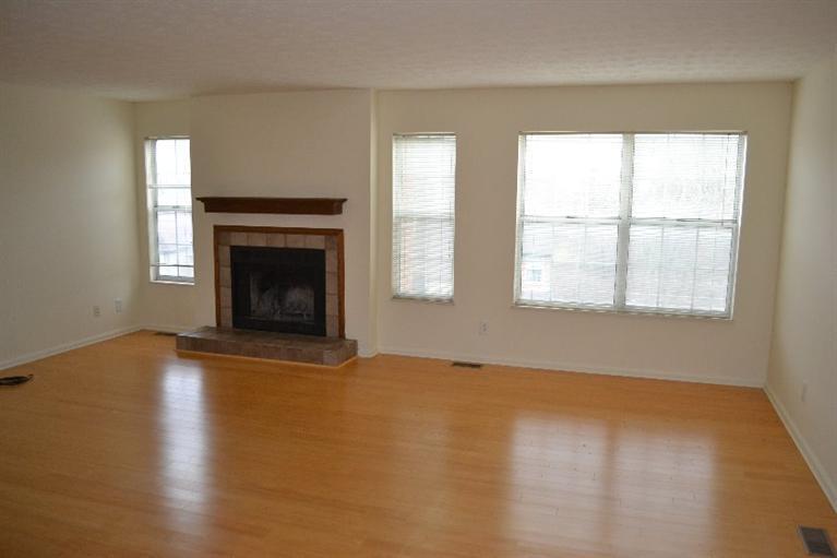 10555 Montgomery Road, Unit 72 Montgomery, OH 45242 - Photo 2 of 18