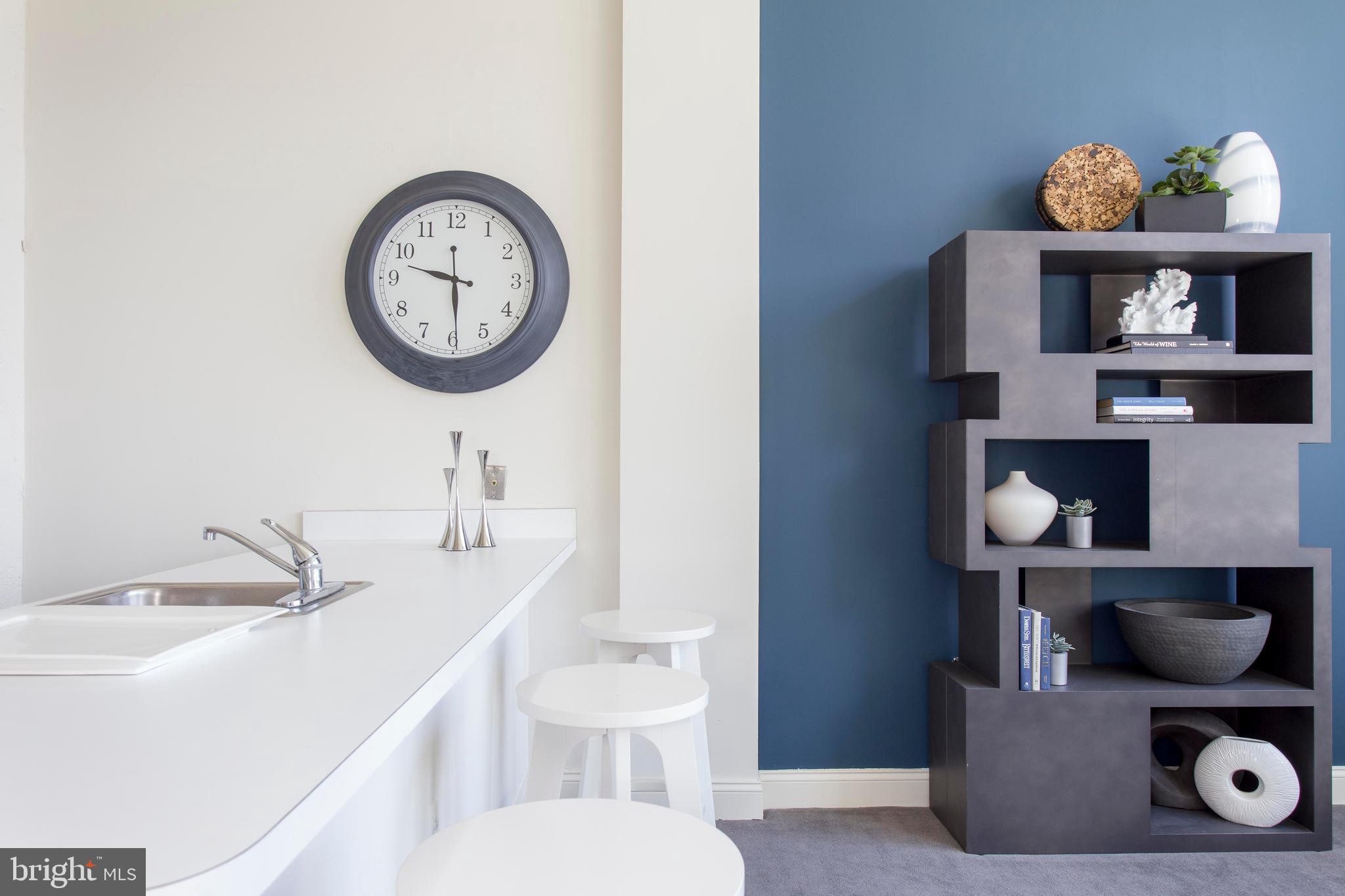 2121-41 Market Street, Unit 202 Philadelphia, PA 19103 - Photo 5 of 24