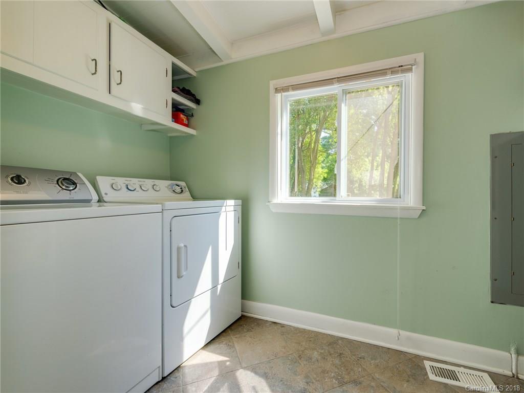 525 Scaleybark Road Charlotte, NC 28209 - Photo 20 of 24 a utility room with dryer and washer
