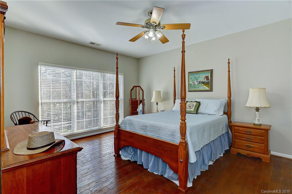 406 River Banks Road Matthews, NC 28105 - Photo 11 of 24 Gallery Image 11