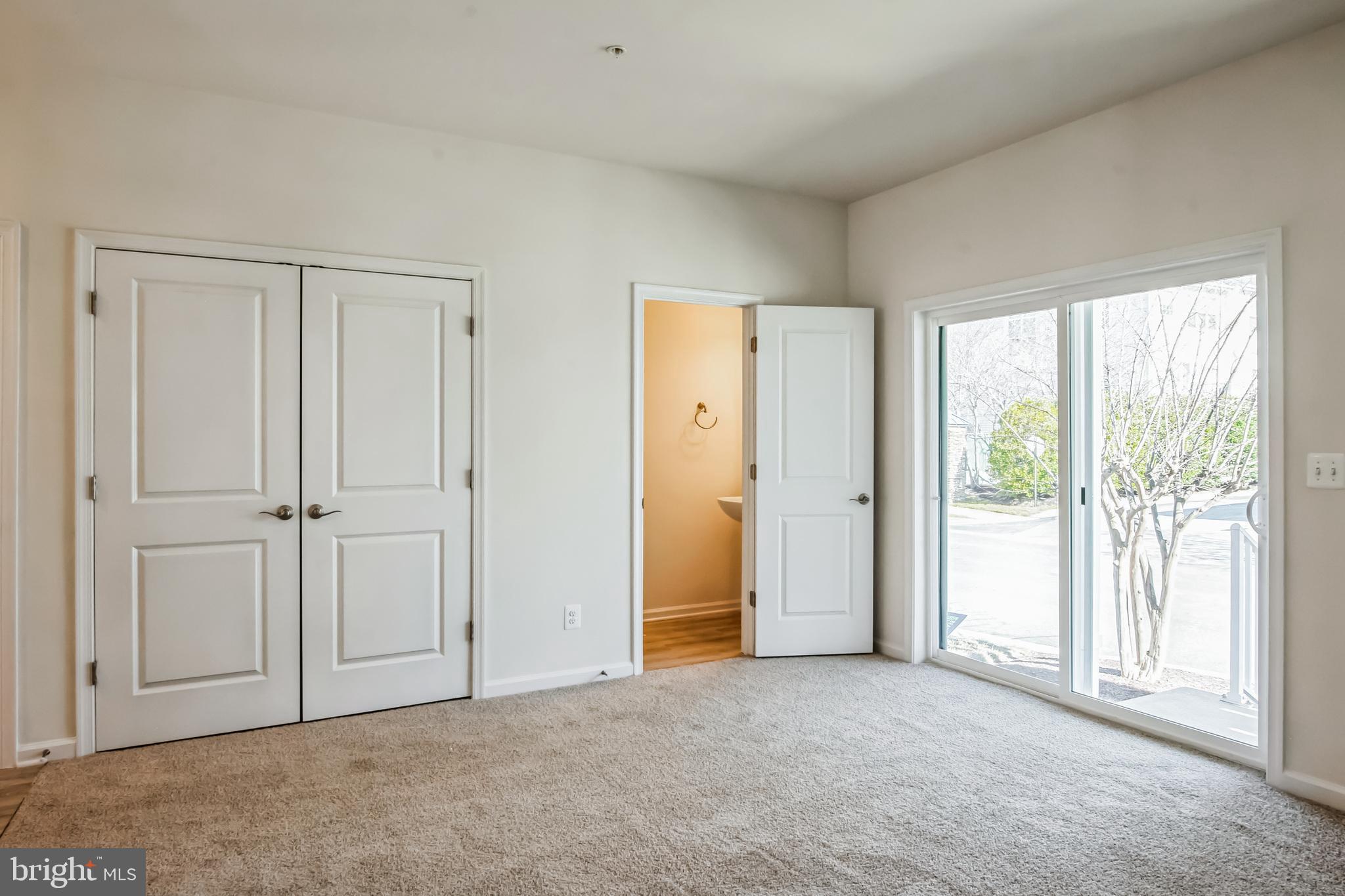 300 Riverside Drive Cambridge, MD 21613 - Photo 13 of 16 Gallery Image 13