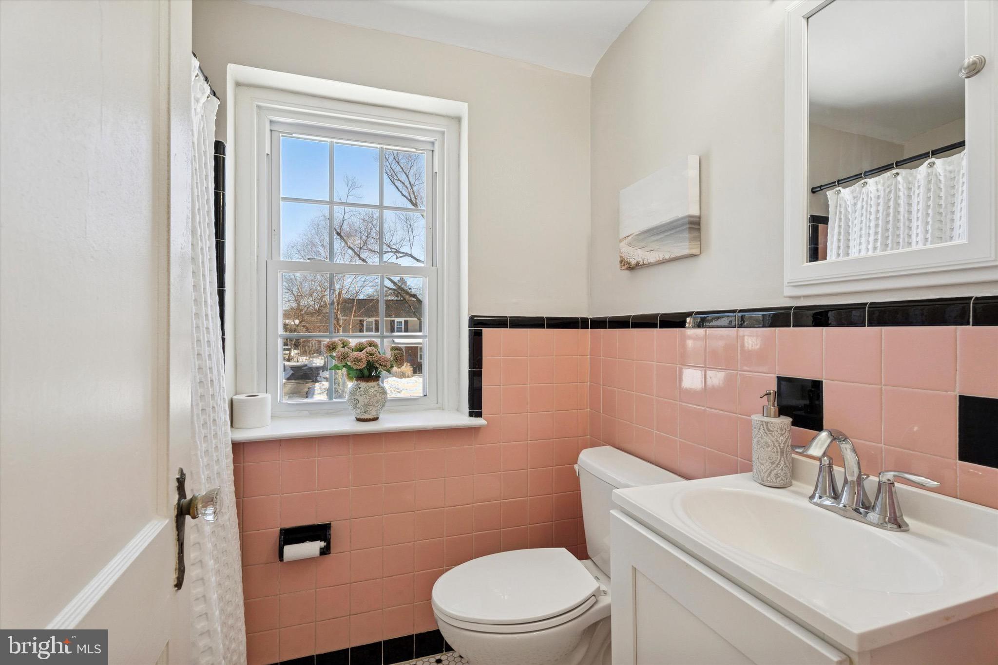 216 Brentwood Road Havertown, PA 19083 - Photo 12 of 26