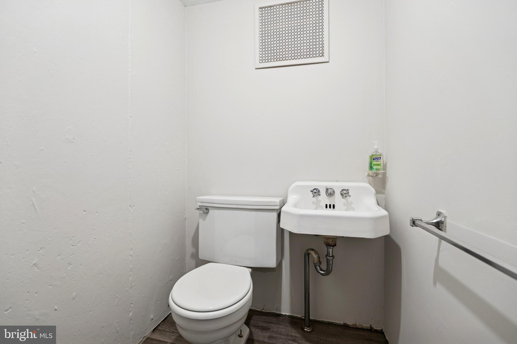 216 Brentwood Road Havertown, PA 19083 - Photo 20 of 26