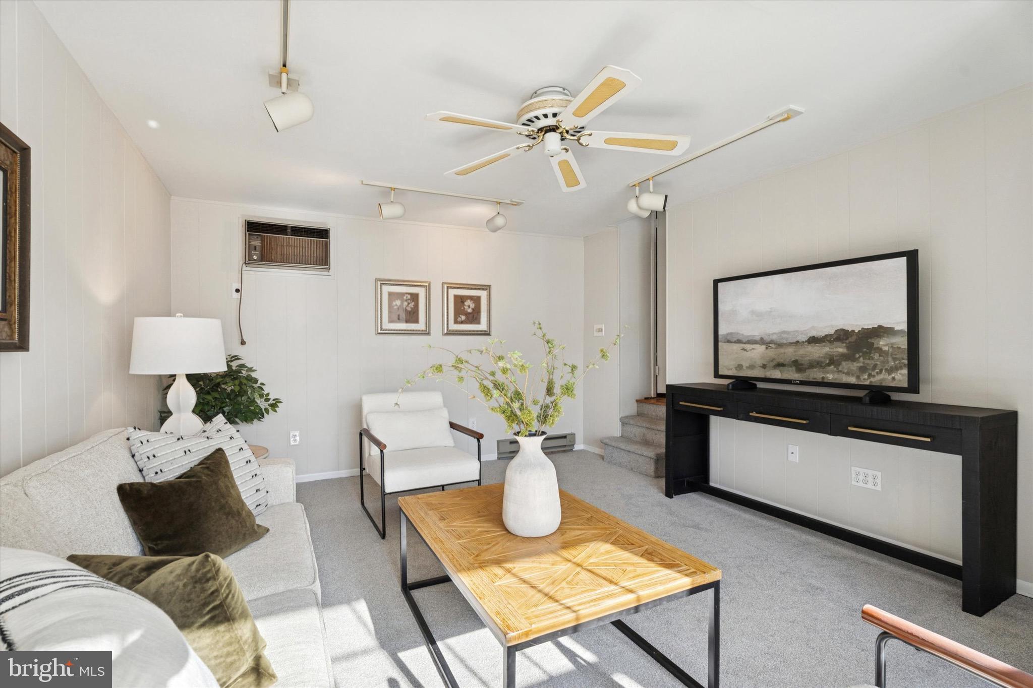 216 Brentwood Road Havertown, PA 19083 - Photo 7 of 26