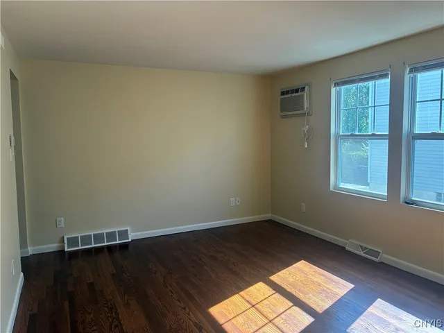 $1,100 | 129 South Collingwood Avenue, Syracuse, NY 13206