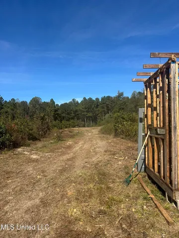 $775,000 | 1327 County Road, Philadelphia, MS 39350