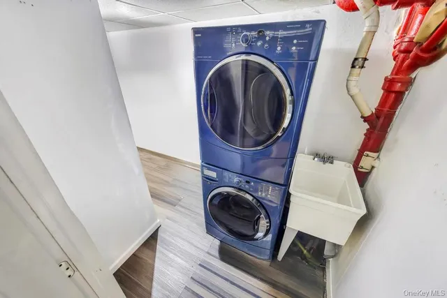 $1,199,999 | 213-16 102nd Avenue | Queens Village