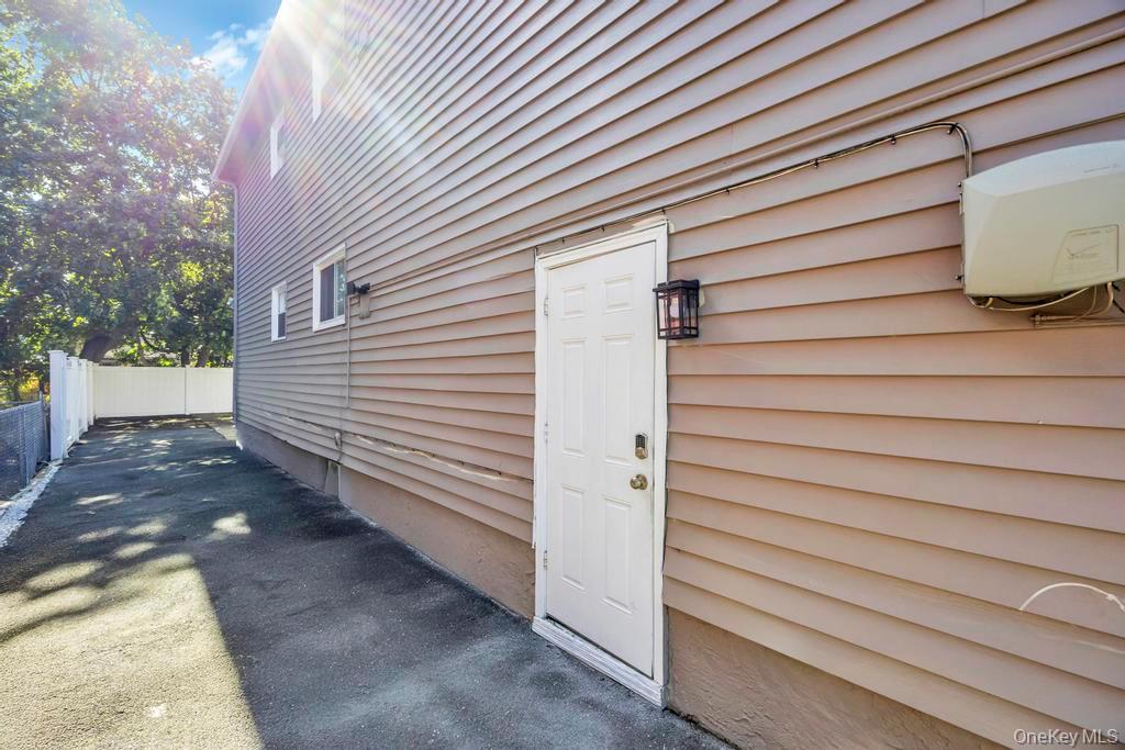 213-16 102nd Avenue Queens, NY 11429 - Photo 16 of 18