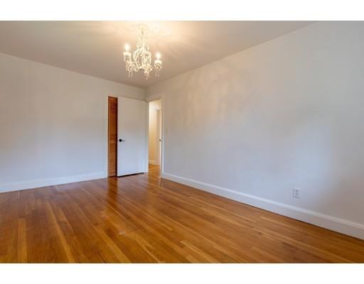 89 Wellesley Avenue Wellesley, MA 02482 - Photo 21 of 39