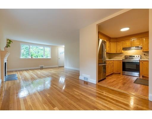 89 Wellesley Avenue Wellesley, MA 02482 - Photo 4 of 39