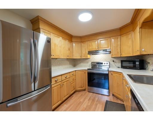 89 Wellesley Avenue Wellesley, MA 02482 - Photo 5 of 39