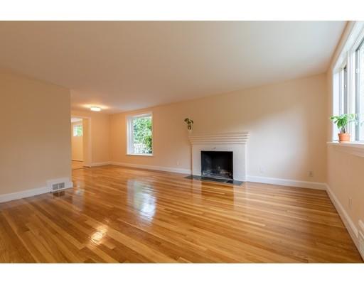 89 Wellesley Avenue Wellesley, MA 02482 - Photo 8 of 39