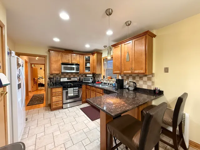$460,000 | 4918 North Moody Avenue, Chicago, IL 60630