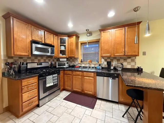 $460,000 | 4918 North Moody Avenue, Chicago, IL 60630