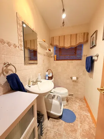 $460,000 | 4918 North Moody Avenue, Chicago, IL 60630