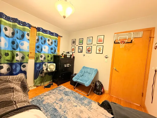 $460,000 | 4918 North Moody Avenue, Chicago, IL 60630