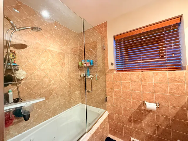 $460,000 | 4918 North Moody Avenue, Chicago, IL 60630