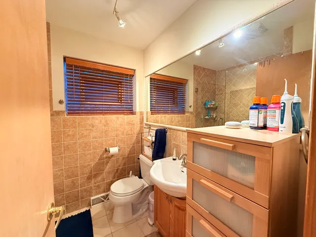 $460,000 | 4918 North Moody Avenue, Chicago, IL 60630