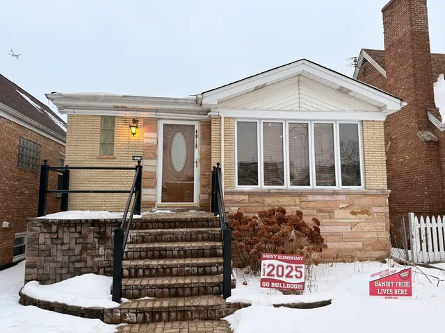$460,000 | 4918 North Moody Avenue, Chicago, IL 60630
