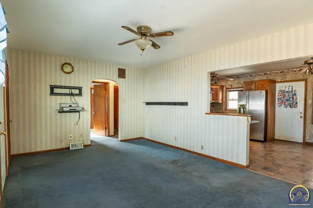 $104,900 | 2347 Southeast Pennsylvania Avenue, Topeka, KS 66605