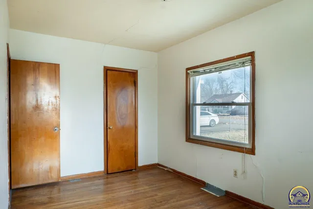 $104,900 | 2347 Southeast Pennsylvania Avenue, Topeka, KS 66605