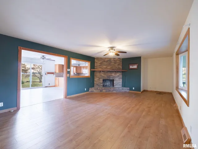 $249,900 | 15085 County Road 700 North, Green Valley, IL 61534