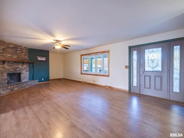 $249,900 | 15085 County Road 700 North, Green Valley, IL 61534