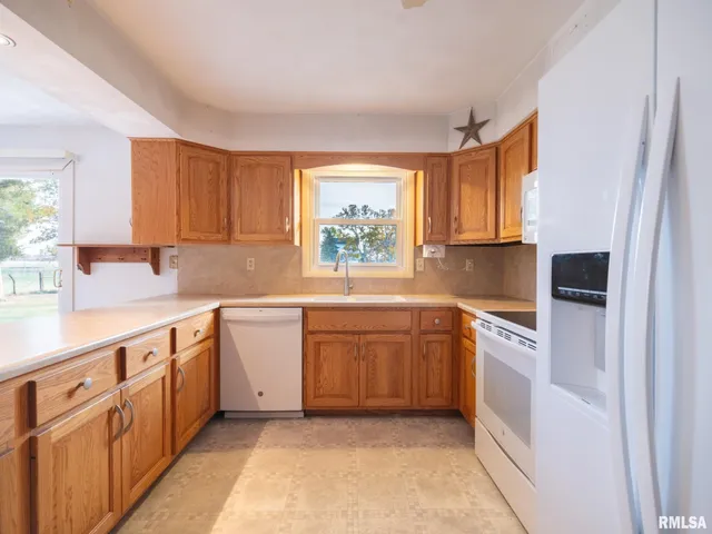 $249,900 | 15085 County Road 700 North, Green Valley, IL 61534