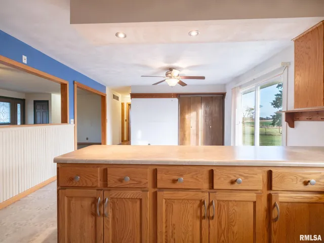 $249,900 | 15085 County Road 700 North, Green Valley, IL 61534