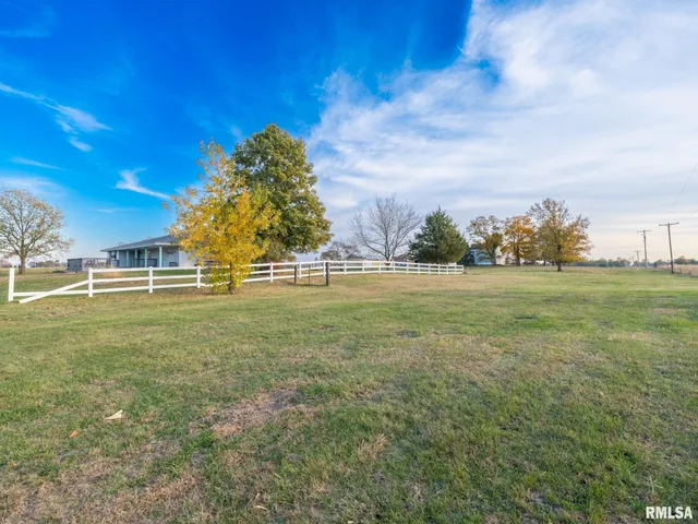 $249,900 | 15085 County Road 700 North, Green Valley, IL 61534