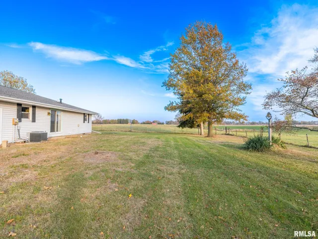 $249,900 | 15085 County Road 700 North, Green Valley, IL 61534