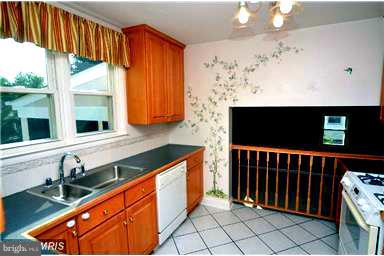 1216 Longford Road Lutherville-Timonium, MD 21093 - Photo 14 of 26 Kitchen