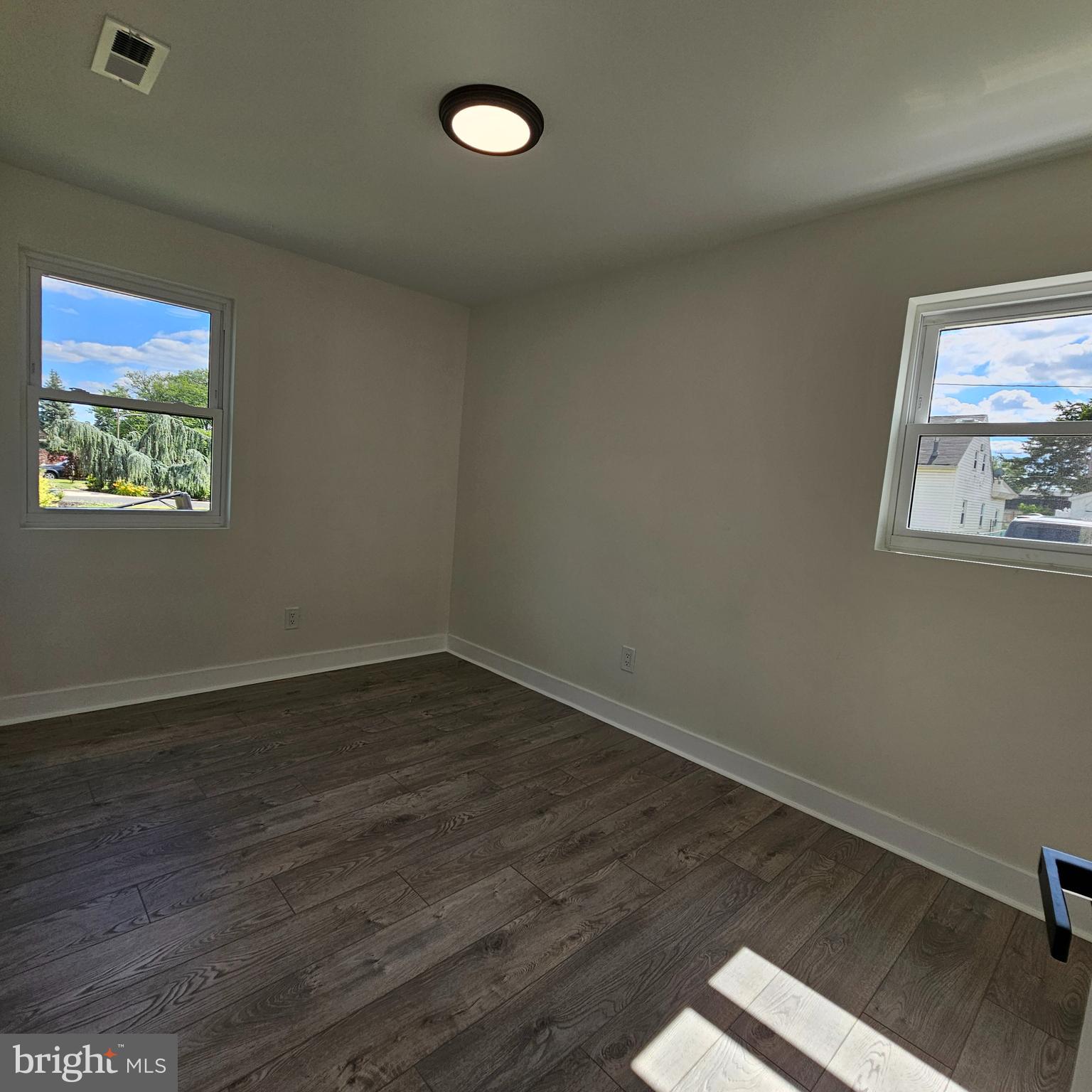 9215 Andover Road Philadelphia, PA 19114 - Photo 17 of 28