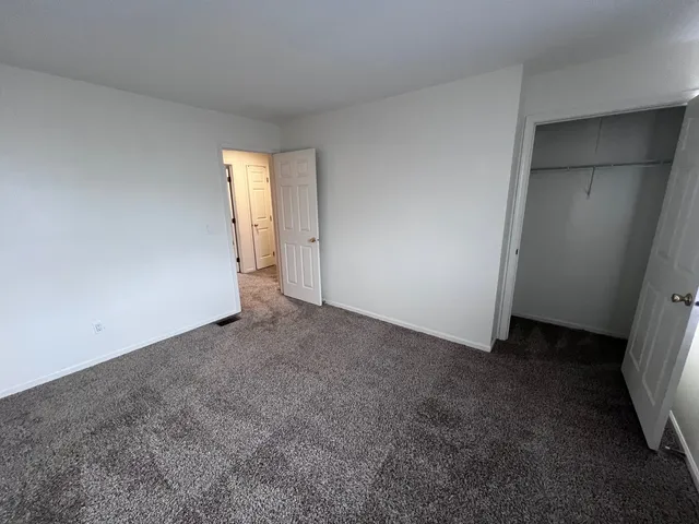 $1,575 | 1227 Marywood Court, Aurora, IL 60505