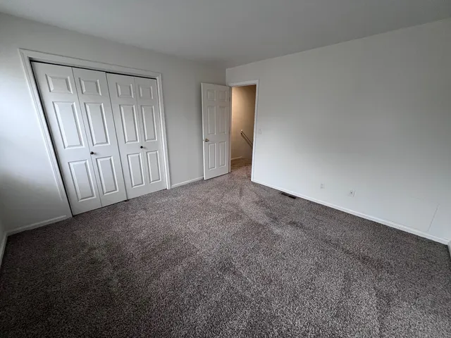 $1,575 | 1227 Marywood Court, Aurora, IL 60505