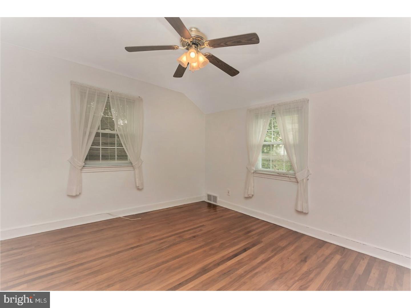 125 Flintlock Road Drexel Hill, PA 19026 - Photo 16 of 21